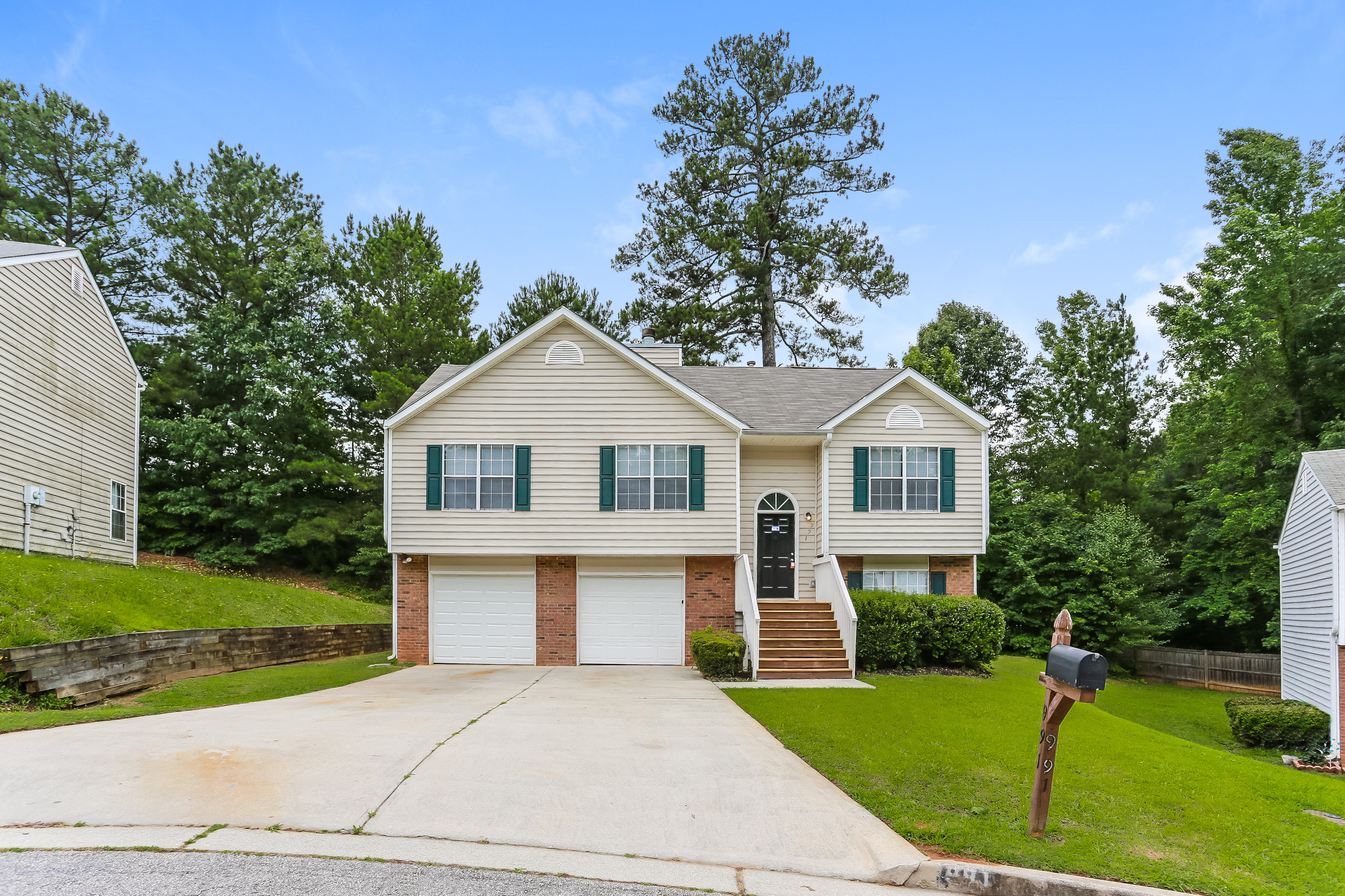 991 Alford Ct Lithonia, GA 30058